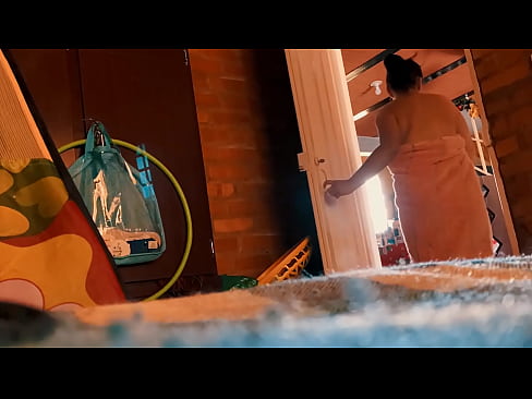 ❤️ Mi tío me sigue hasta la ducha, me folla mientras me ducho Video de porno en es.fuckmymac.ru ❌️