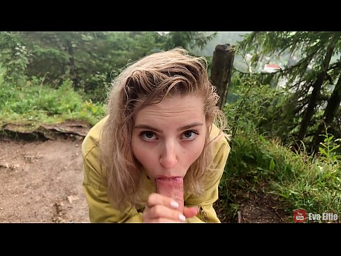 ❤️ Chica traga semen después de una mamada en público - Eva Elfi Video de porno en es.fuckmymac.ru ❌️
